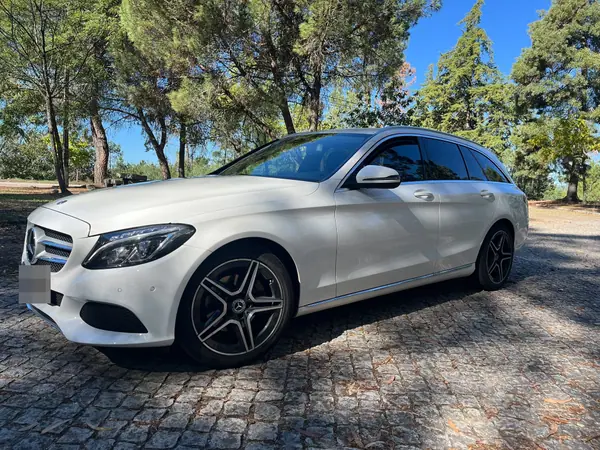 Mercedes-Benz C 220 2018 — foto 2 de 15