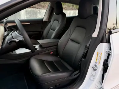 Tesla Model 3 2023 — photo 6 of 25
