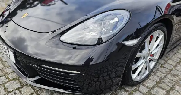 Porsche 718 Boxster 2016 - 64999 EUR, 26000 km - AUTO.MOTO.pt - 26000km - foto 23 de 27
