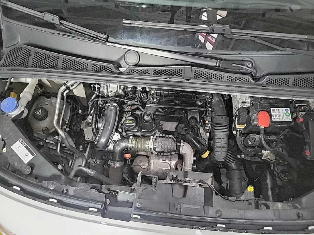 Citroën Berlingo 1.6 HDI Control 2019 - 11400 EUR, 82669 km - AUTO.MOTO.pt - 82669km - foto 19 de 21