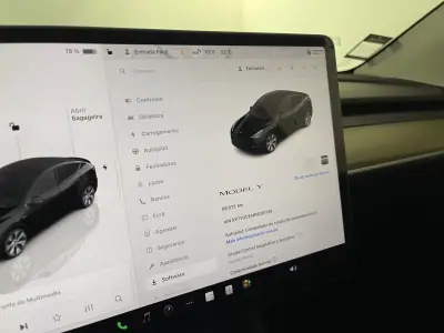 Tesla Model Y 2024 - 38500 EUR, 68000 km - AUTO.MOTO.pt - 68000km - foto 29 de 43