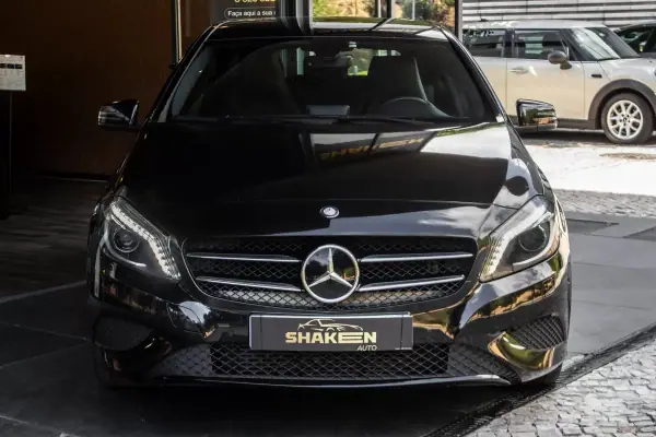Mercedes-Benz A 180 2015 - 11490 EUR, 217196 km - AUTO.MOTO.pt - 217196km - foto 7 de 35