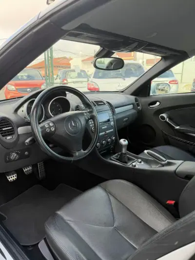 Mercedes-Benz SLK 200 2008 - 17450 EUR, 110000 km - AUTO.MOTO.pt - 110000km - foto 3 de 4