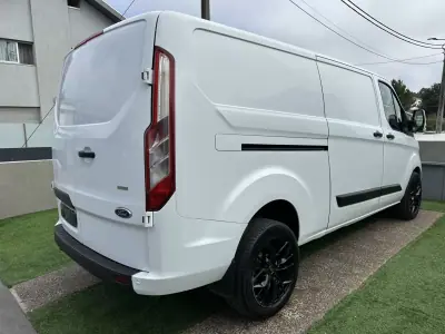 Ford Transit 2020 - 16900 EUR, 200000 km - AUTO.MOTO.pt - 200000km - foto 4 de 37