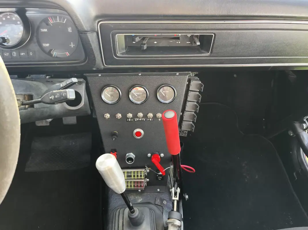 Ford Escort 1976 - 27990 EUR, 15686 km - AUTO.MOTO.pt - 15686km - foto 19 de 22