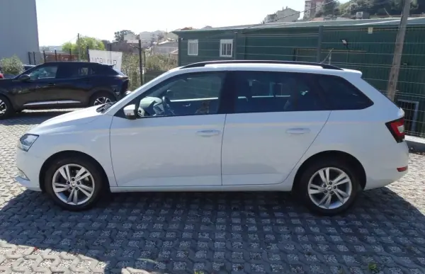 Skoda Fabia Break 2022 - 14500 EUR, 55406 km - AUTO.MOTO.pt - 55406km - foto 18 de 18