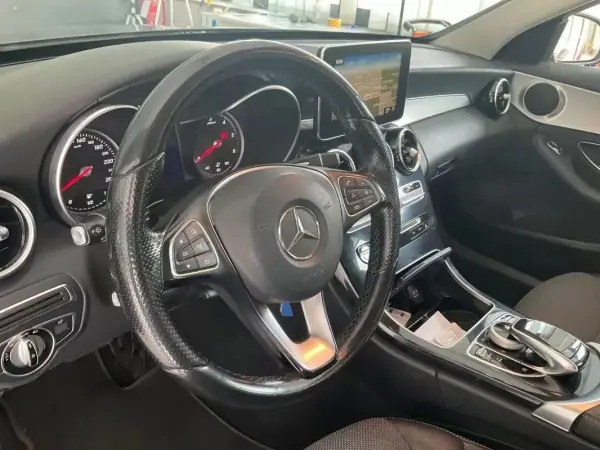 Mercedes-Benz C 200 2016 - 16900 EUR, 148161 km - AUTO.MOTO.pt - 148161km - foto 12 de 15