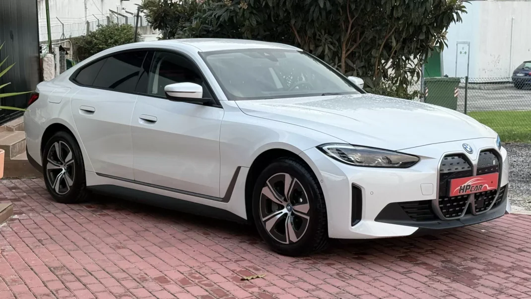 BMW i4 2022 - 1 EUR, 103000 km - AUTO.MOTO.pt - 103000km - foto 16 de 46