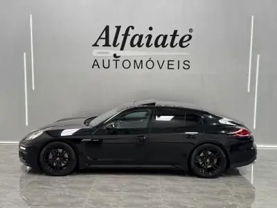 Porsche Panamera 2015 - 33990 EUR, 247000 km - AUTO.MOTO.pt - 247000km - foto 18 de 44