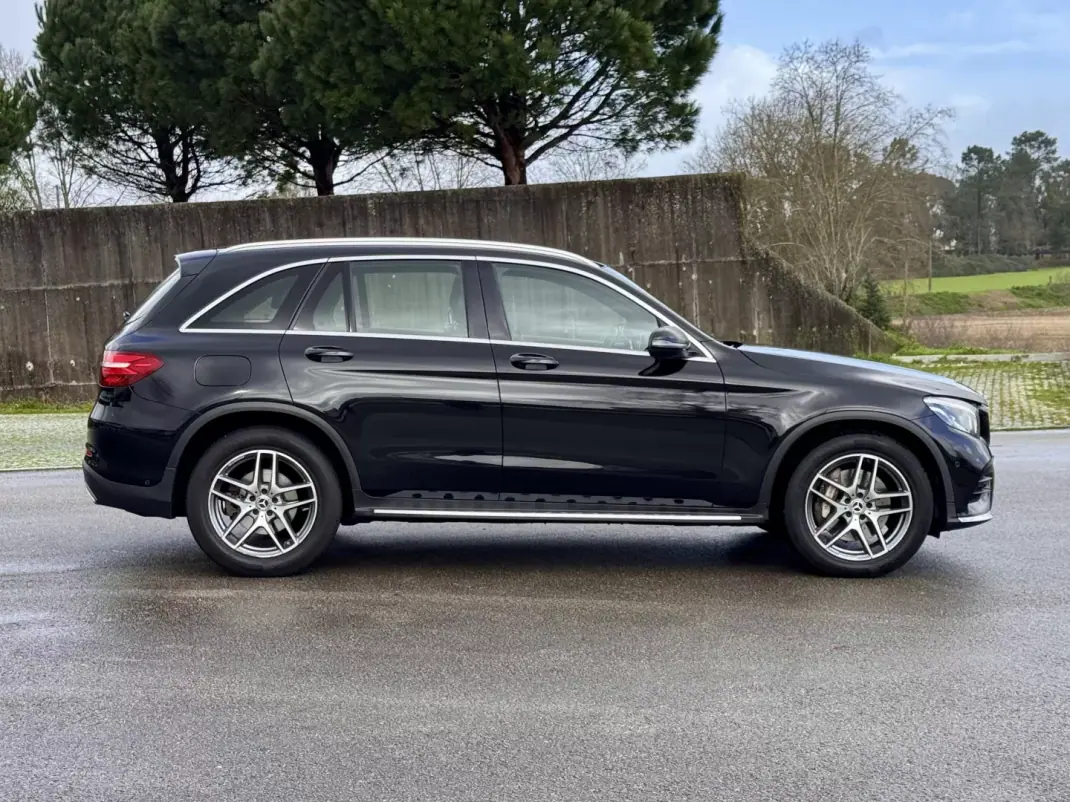 Mercedes-Benz GLC 250 2018 - 34990 EUR, 175000 km - AUTO.MOTO.pt - 175000km - foto 7 de 33