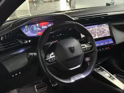 Peugeot 408 2022 - 28990 EUR, 46900 km - AUTO.MOTO.pt - 46900km - foto 19 de 30