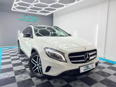 Mercedes-Benz GLA 200 2014 - 14000 EUR, 265000 km - AUTO.MOTO.pt - 265000km - foto 4 de 20