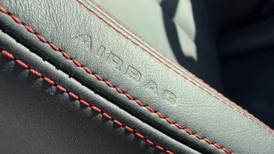 Peugeot RCZ 2015 - 17900 EUR, 144034 km - AUTO.MOTO.pt - 144034km - foto 59 de 64