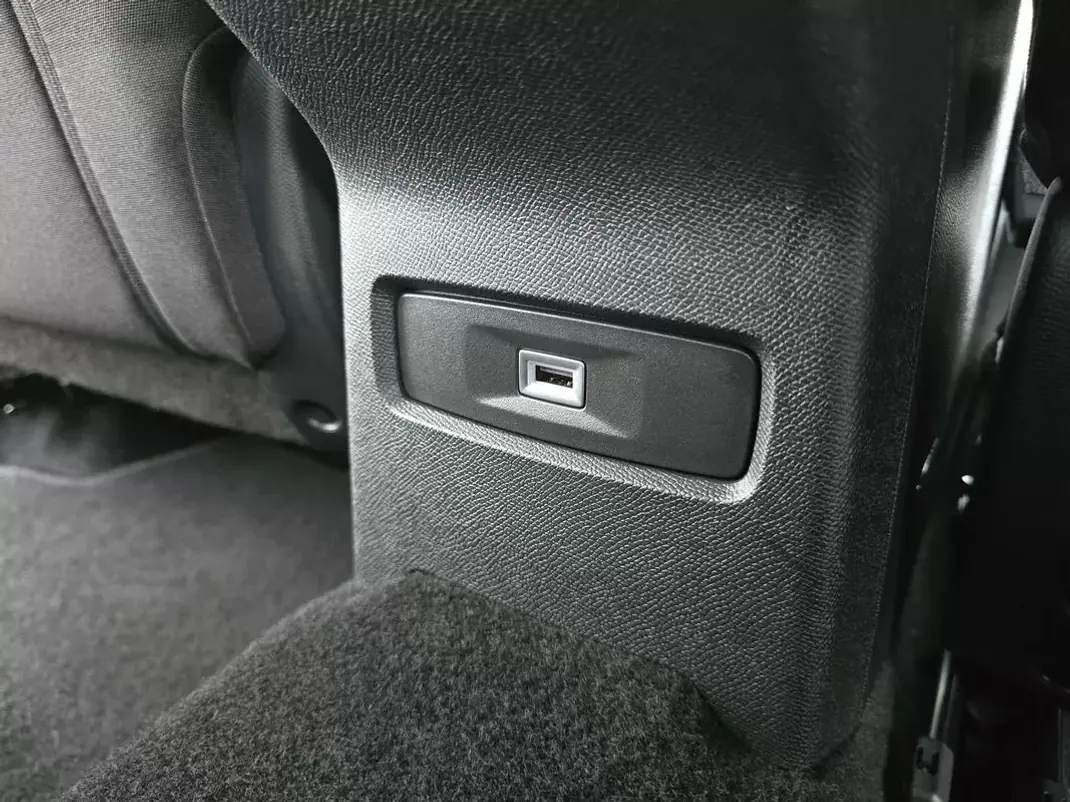 Citroën C4 2024 - 17800 EUR, 27000 km - AUTO.MOTO.pt - 27000km - foto 38 de 40