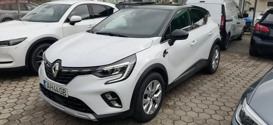 Renault Captur 2021 - 16900 EUR, 98000 km - AUTO.MOTO.pt - 98000km - foto 6 de 9