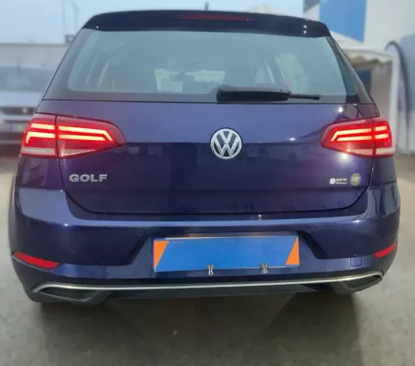 Volkswagen Golf 2019 - 17500 EUR, 182850 km - AUTO.MOTO.pt - 182850km - foto 2 de 10