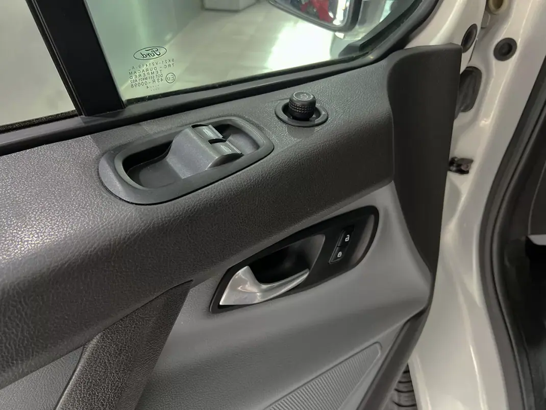 Ford 2014 - 14800 EUR, 166748 km - AUTO.MOTO.pt - 166748km - foto 14 de 18