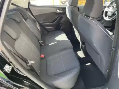 Ford Fiesta 2019 - 9500 EUR, 125000 km - AUTO.MOTO.pt - 125000km - foto 10 de 11