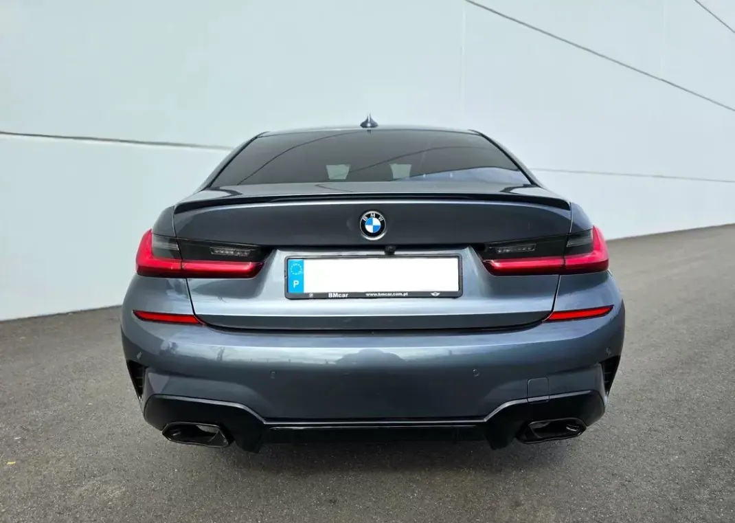 BMW 330 2019 - 28950 EUR, 67500 km - AUTO.MOTO.pt - 67500km - foto 10 de 42