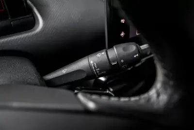 Citroën C4 Cactus 2016 - 10550 EUR, 98640 km - AUTO.MOTO.pt - 98640km - foto 17 de 42