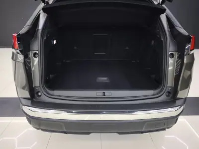 Peugeot 3008 2017 - 19950 EUR, 138410 km - AUTO.MOTO.pt - 138410km - foto 11 de 39