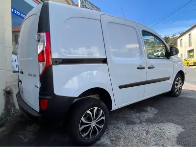 Renault Kangoo 1.5 Dci , 3 Lugares, Iva dedutivel 2019 - 14250 EUR, 93400 km - AUTO.MOTO.pt - 93400km - foto 3 de 8