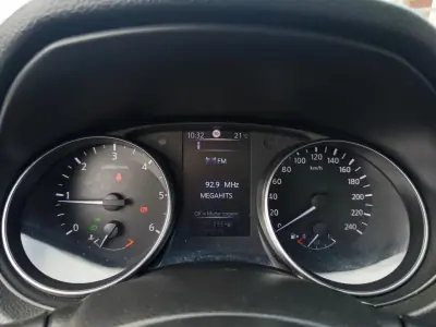Nissan Qashqai 2018 - 18990 EUR, 123000 km - AUTO.MOTO.pt - 123000km - foto 28 de 40