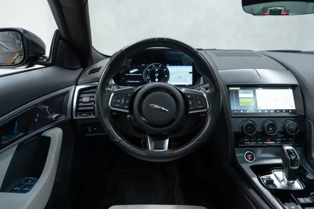 Jaguar F-Type 2021 - 55950 EUR, 38000 km - 38000km - foto 21 de 41
