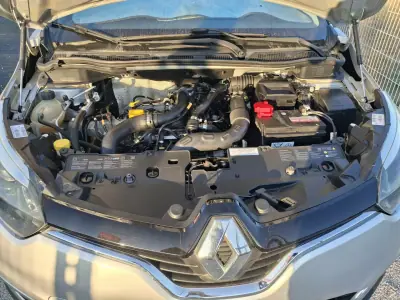 Renault Captur 2014 - 11500 EUR, 120000 km - AUTO.MOTO.pt - 120000km - foto 7 de 7