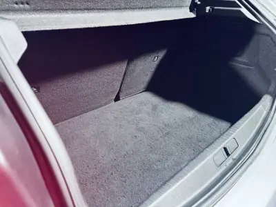 Peugeot 208 2022 - 15990 EUR, 75129 km - AUTO.MOTO.pt - 75129km - foto 15 de 35