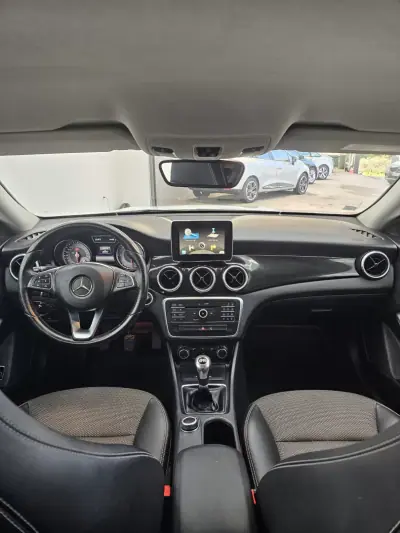 Mercedes-Benz CLA 180 2015 - 14000 EUR, 205367 km - 205367km - foto 45 de 51