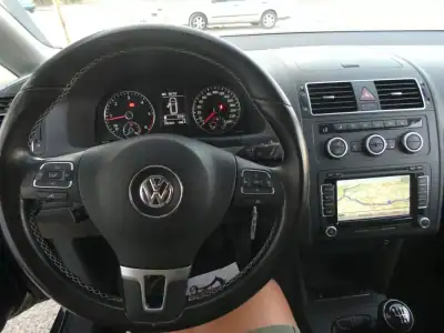 Volkswagen Touran 2012 - 16999 EUR, 182000 km - AUTO.MOTO.pt - 182000km - foto 17 de 28
