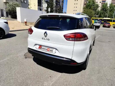 Renault Clio Sport Tourer 2018 - 8980 EUR, 250000 km - AUTO.MOTO.pt - 250000km - foto 8 de 23