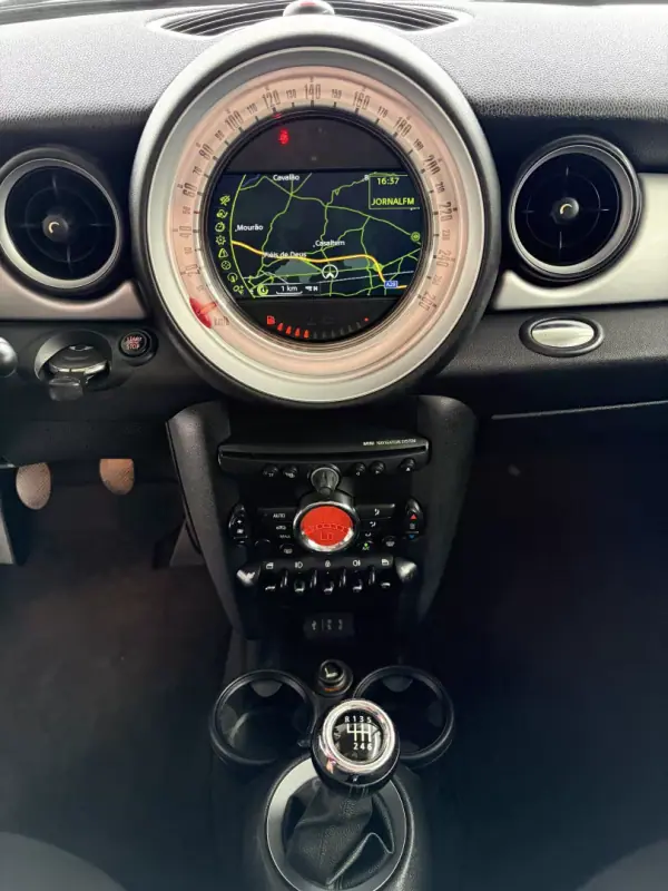 MINI Clubman 2014 - 11990 EUR, 156826 km - AUTO.MOTO.pt - 156826km - foto 13 de 15