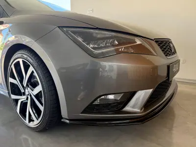 SEAT Leon 2015 - 14000 EUR, 181000 km - AUTO.MOTO.pt - 181000km - foto 36 de 92