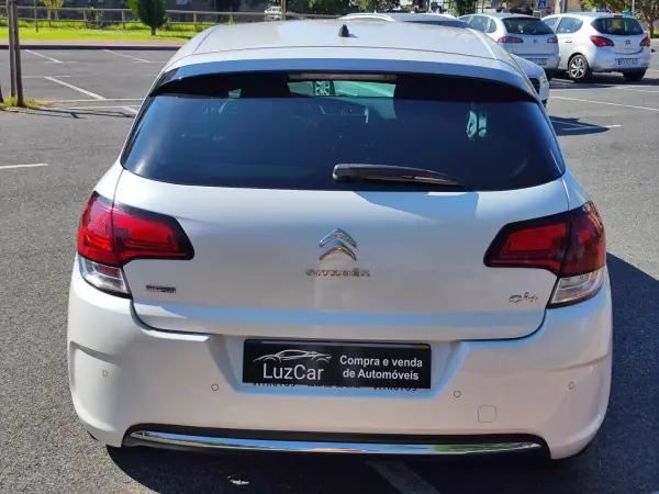 Citroën C4 2015 - 9980 EUR, 157000 km - AUTO.MOTO.pt - 157000km - foto 10 de 43