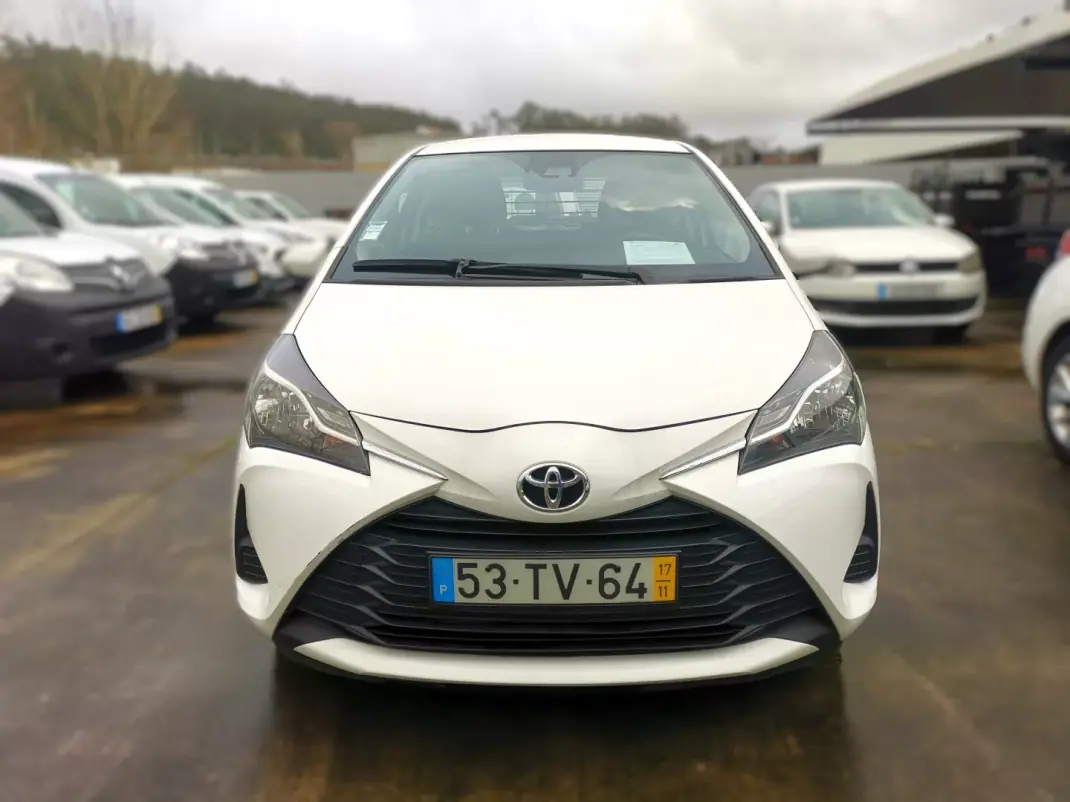Toyota YARIS BIZZ (NLP 1.0 VVT-i 1.0) 2017 - 11000 EUR, 214000 km - AUTO.MOTO.pt - 214000km - foto 2 de 11