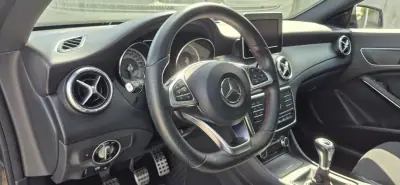 Mercedes-Benz CLA 200 2015 - 21000 EUR, 156000 km - AUTO.MOTO.pt - 156000km - foto 11 de 26