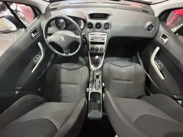 Peugeot 308 2011 - 5250 EUR, 262746 km - 262746km - foto 13 de 17