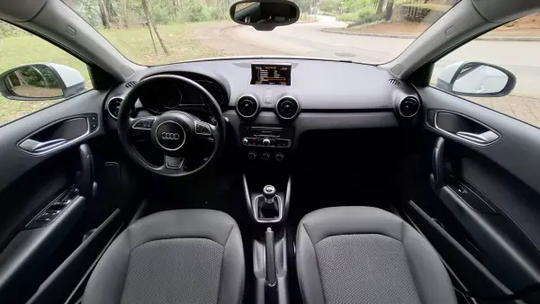 Audi A1 Sportback 2018 - 16950 EUR, 150000 km - AUTO.MOTO.pt - 150000km - foto 13 de 14