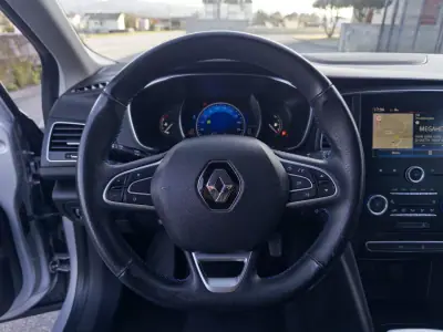 Renault Mégane Sport Tourer 2016 - 13990 EUR, 163000 km - AUTO.MOTO.pt - 163000km - foto 23 de 47