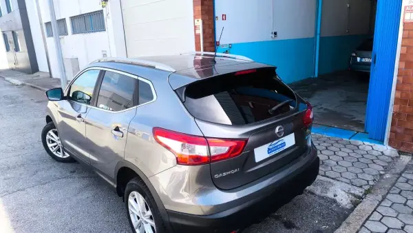 Nissan Qashqai 2015 - 12400 EUR, 173000 km - AUTO.MOTO.pt - 173000km - foto 3 de 22