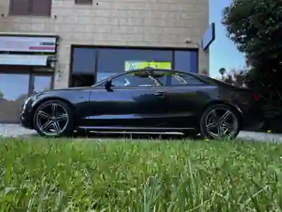 Audi A5 2013 - 21500 EUR, 246000 km - AUTO.MOTO.pt - 246000km - foto 8 de 15