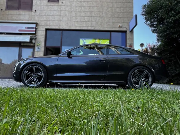 Audi A5 2013 - 21500 EUR, 246000 km - AUTO.MOTO.pt - 246000km - foto 8 de 15