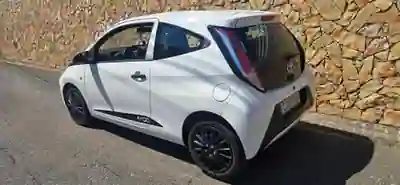 Toyota Aygo 2017 - 8750 EUR, 124500 km - 124500km - foto 2 de 13