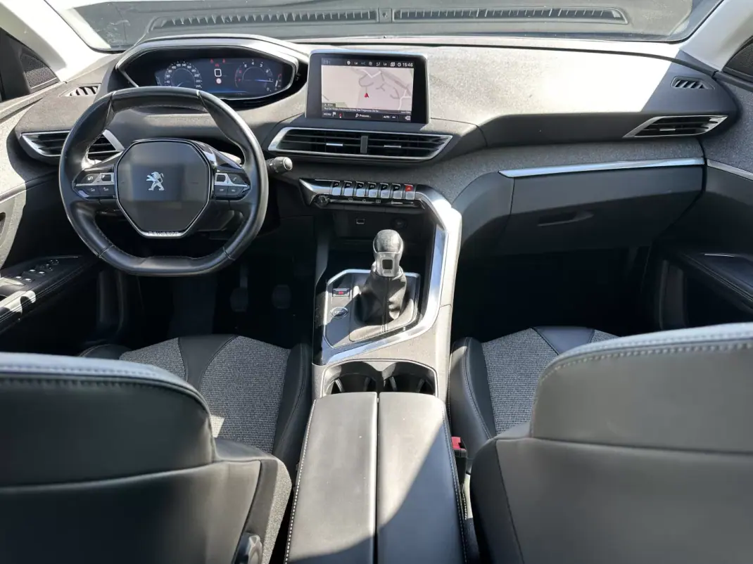 Peugeot 5008 2018 - 14900 EUR, 190000 km - 190000km - foto 26 de 73