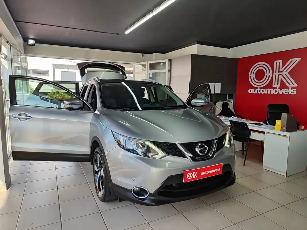 Nissan Qashqai 2015 - 14350 EUR, 98000 km - AUTO.MOTO.pt - 98000km - foto 19 de 38