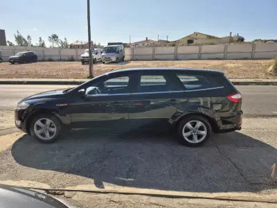 Ford Mondeo SW 2010 - 7400 EUR, 217000 km - AUTO.MOTO.pt - 217000km - foto 3 de 33