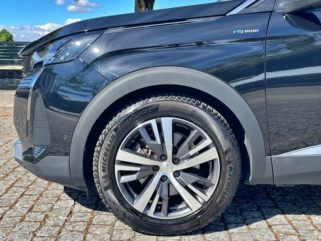 Peugeot 3008 2023 - 24900 EUR, 83000 km - AUTO.MOTO.pt - 83000km - foto 15 de 39