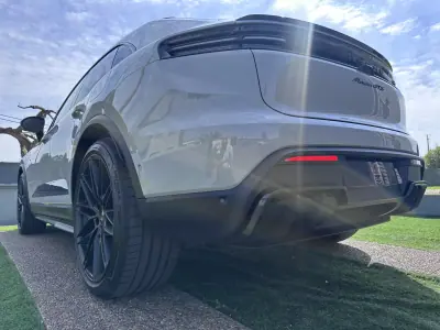 Porsche Macan 2026 - 129000 EUR, 2200 km - AUTO.MOTO.pt - 2200km - foto 16 de 85
